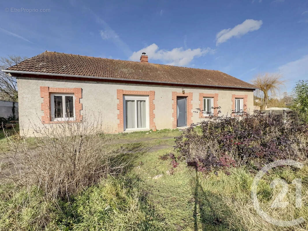 Maison à LIGNY-LE-RIBAULT