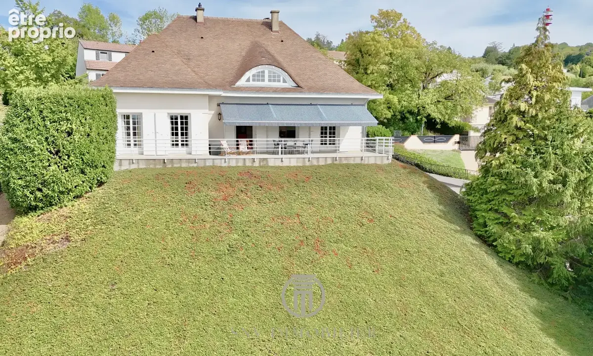 VILLA FAMILIALE avec vue, piscine XXL et pool house - photo 14