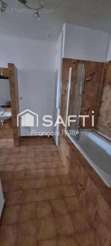 Photo 8 - Appartement à MONTCEAU-LES-MINES