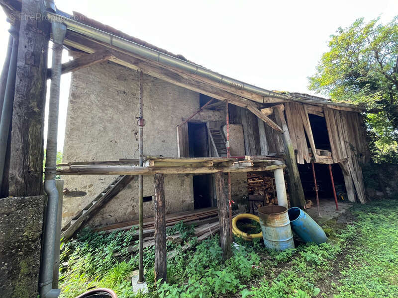 Maison à PERRIGNIER