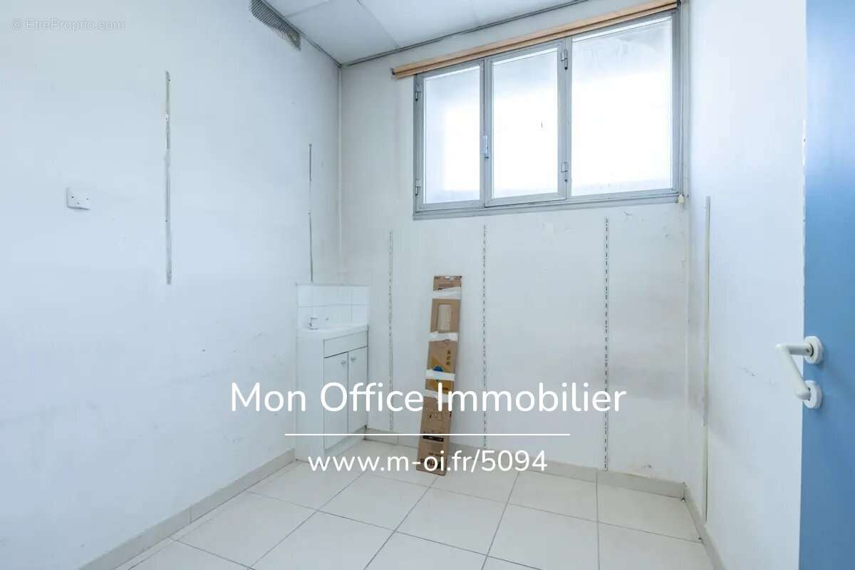 Commerce à MARSEILLE-4E