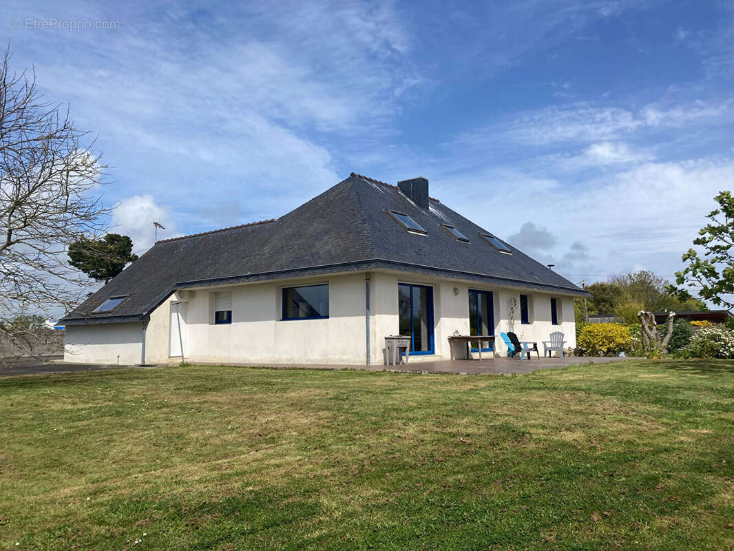 Maison à TREFFIAGAT