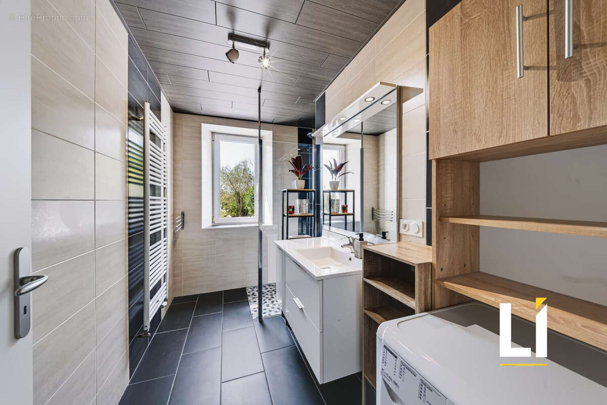 Maison 236 m² à Les Ecorces  - photo 9