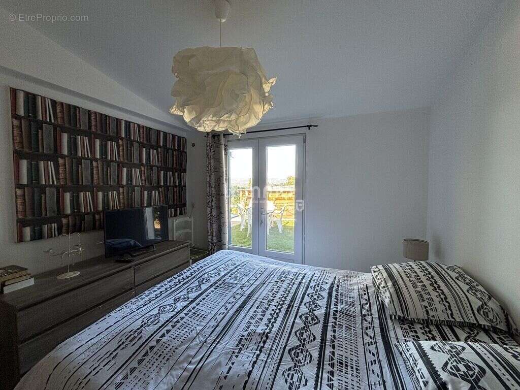 Maison à LE MUY