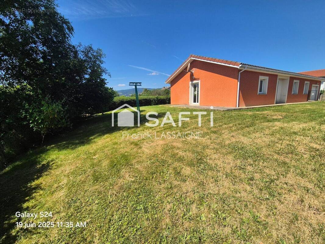 Photo 1 - Maison à AMBERT