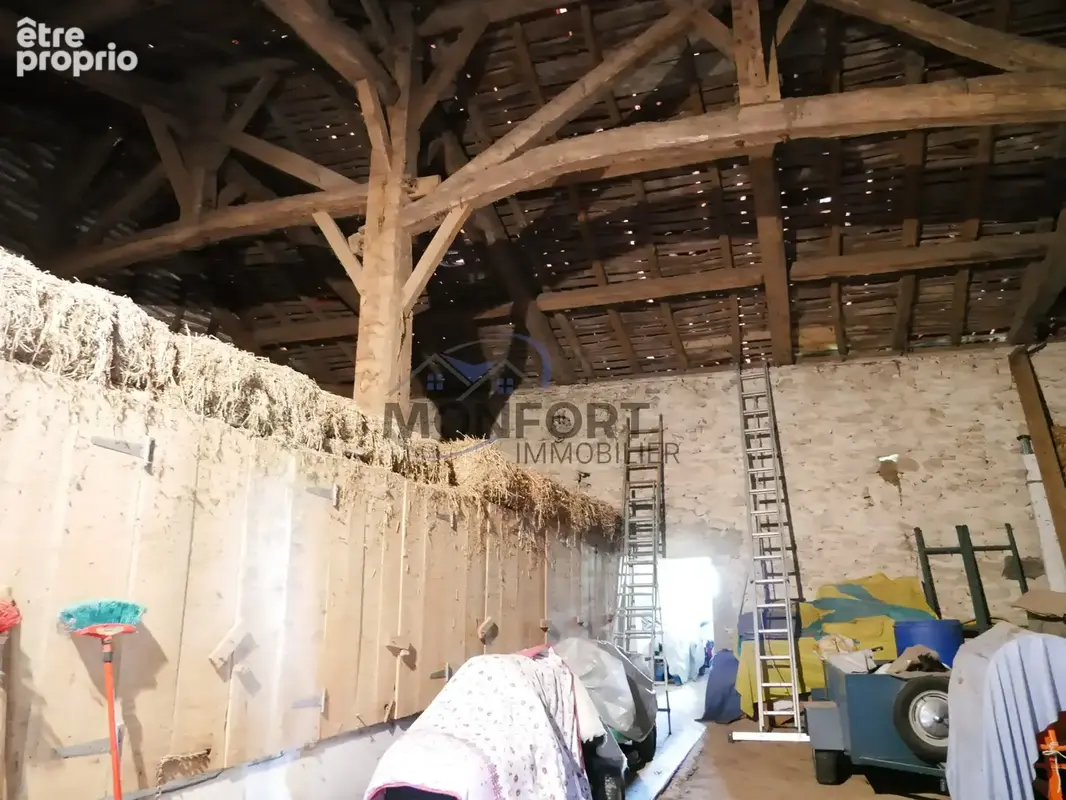 Ferme en pierre à rénover   dépendances, 1,5 ha de terrain et vue panoramique   idéal gîtes ou chambres d’hôte - photo 8