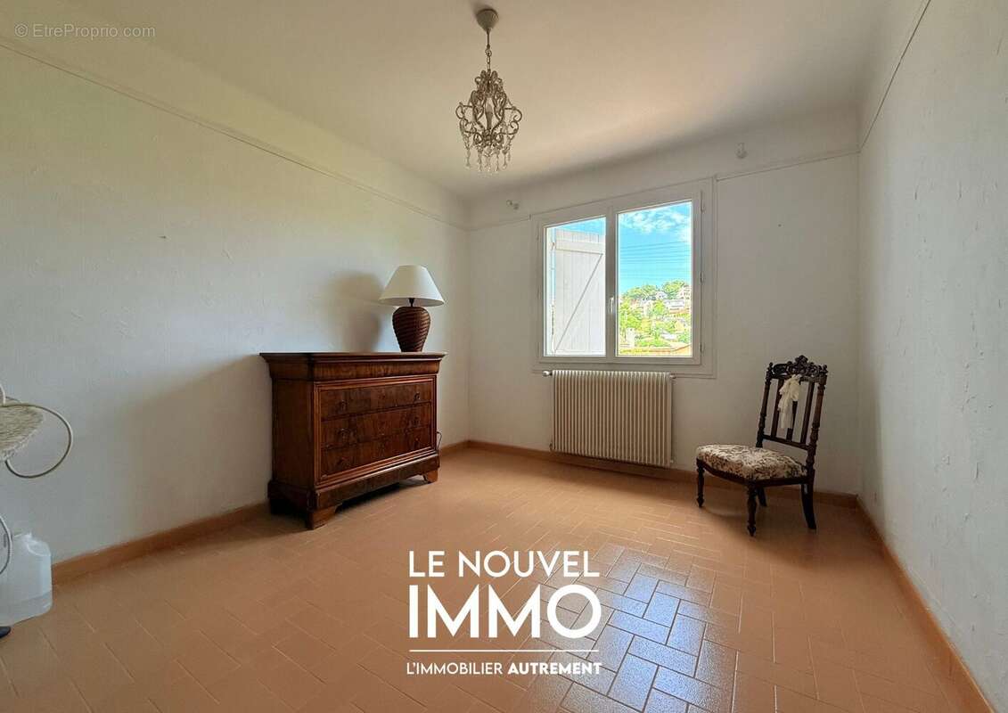 Maison 149 m² à Martigues  - photo 8