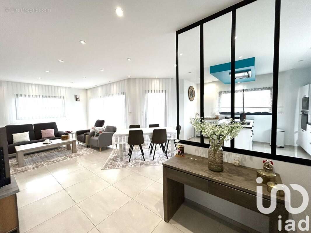 Photo 2 - Maison à VALENCE