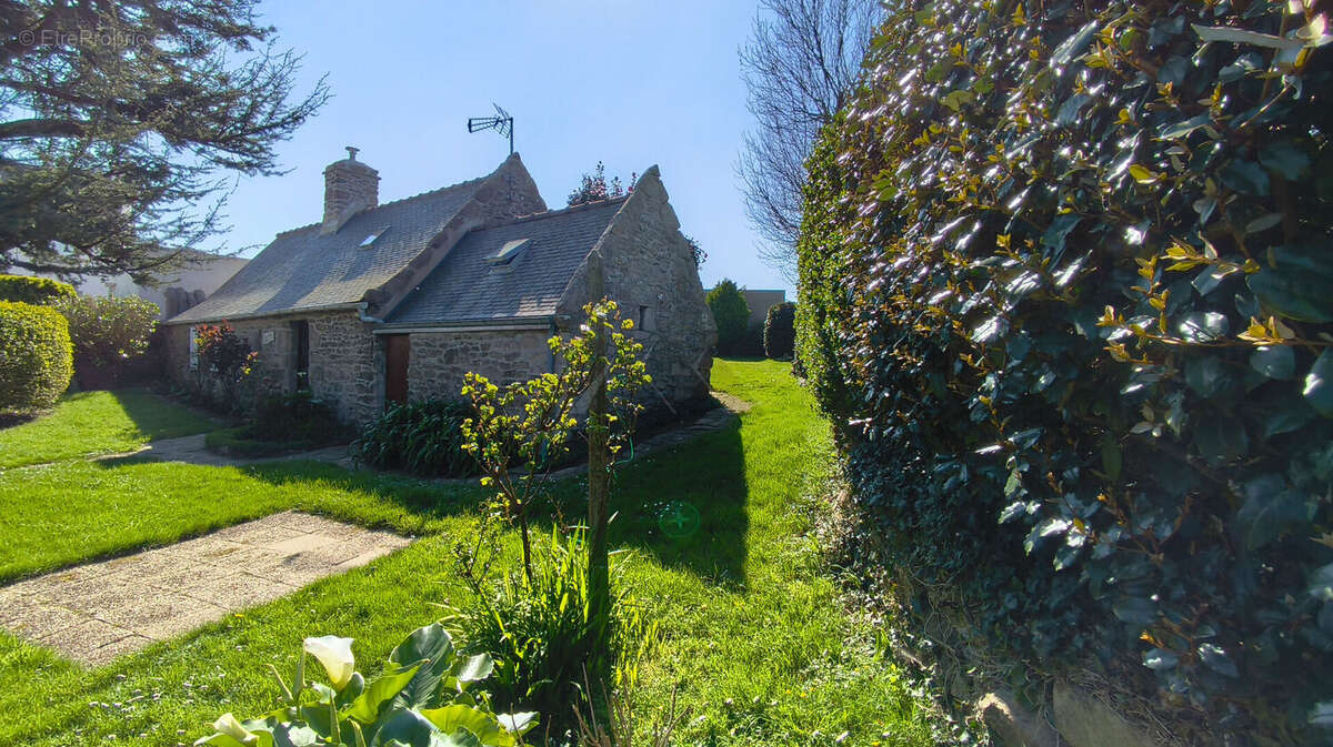 Maison en pierres a vendre lampaul-ploudalmezeau - photo 4