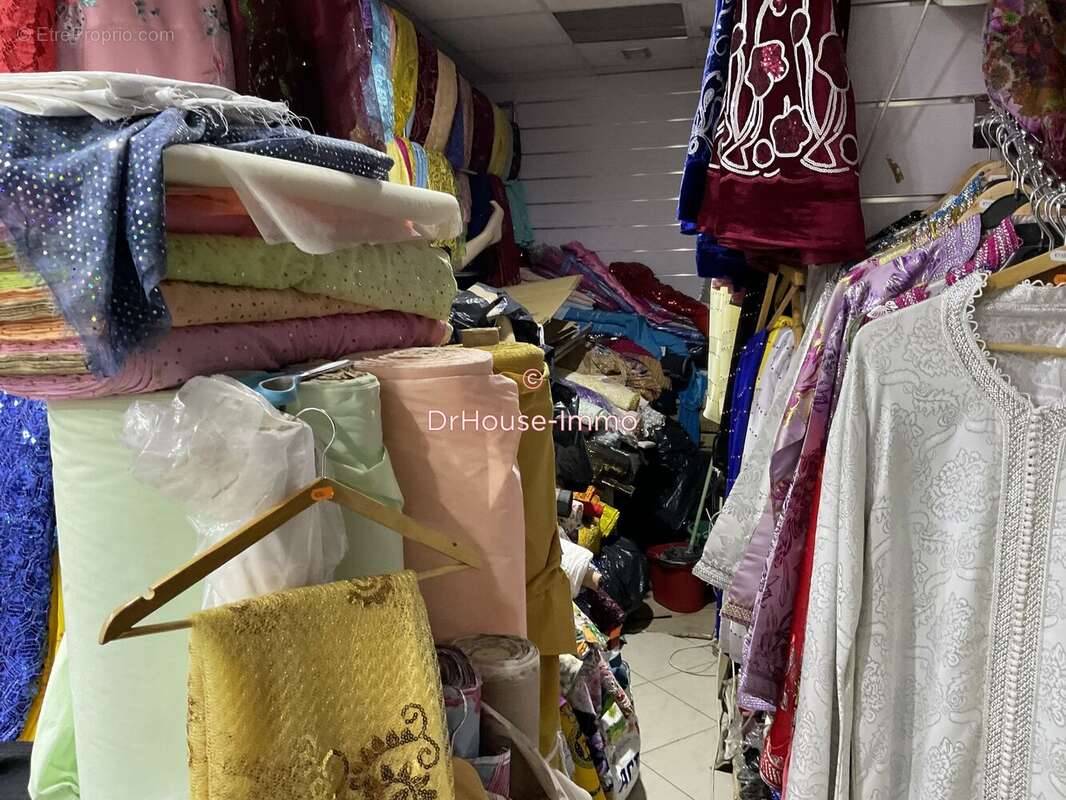 Commerce à PARIS-11E