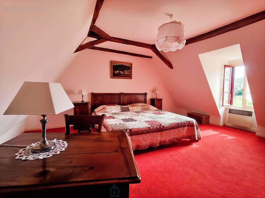Proche Monpazier, propriété de caractère avec 3 habitations, dépendances et piscine sur 5,3 hectares de terrain - photo 9