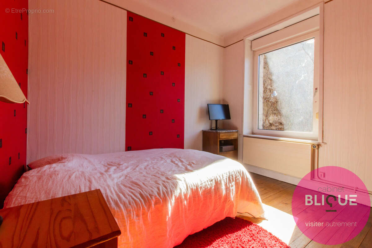 Maison à DOMEVRE-SUR-VEZOUZE