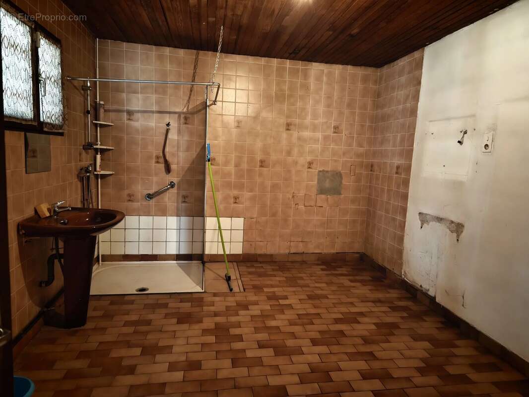 Maison de PLAIN-PIED à Vanault-le-Châtel. - photo 7