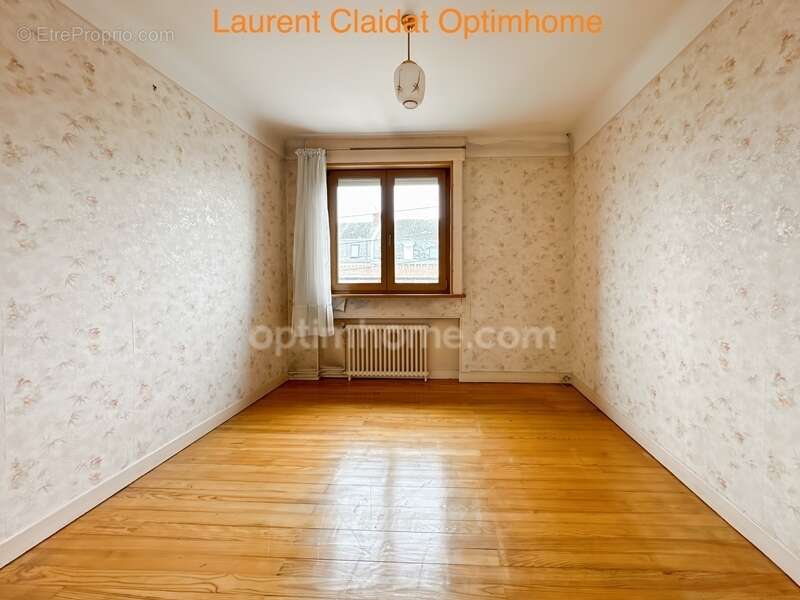 Maison à SAINT-QUENTIN