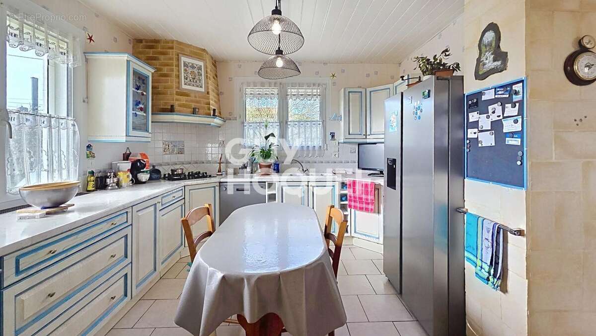 Maison à SURGERES