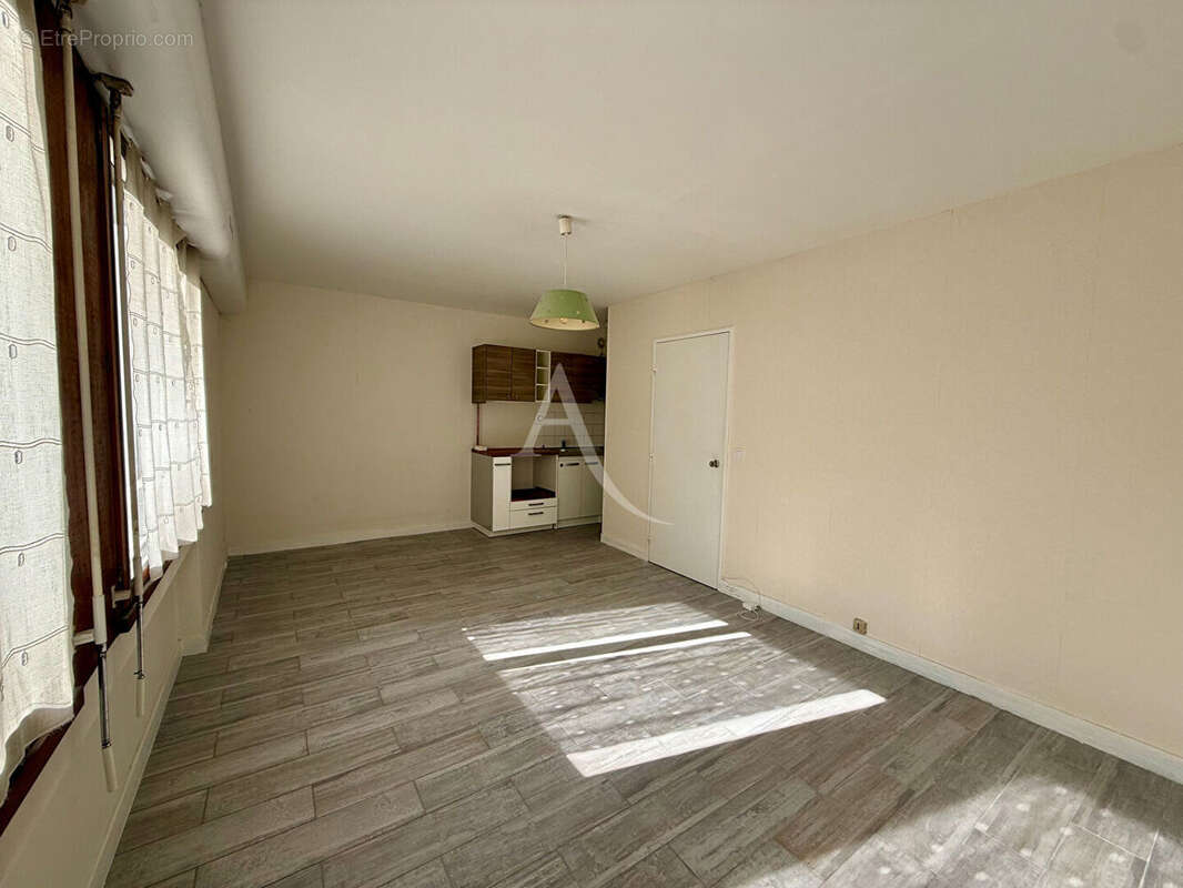 Appartement à VILLEMOMBLE