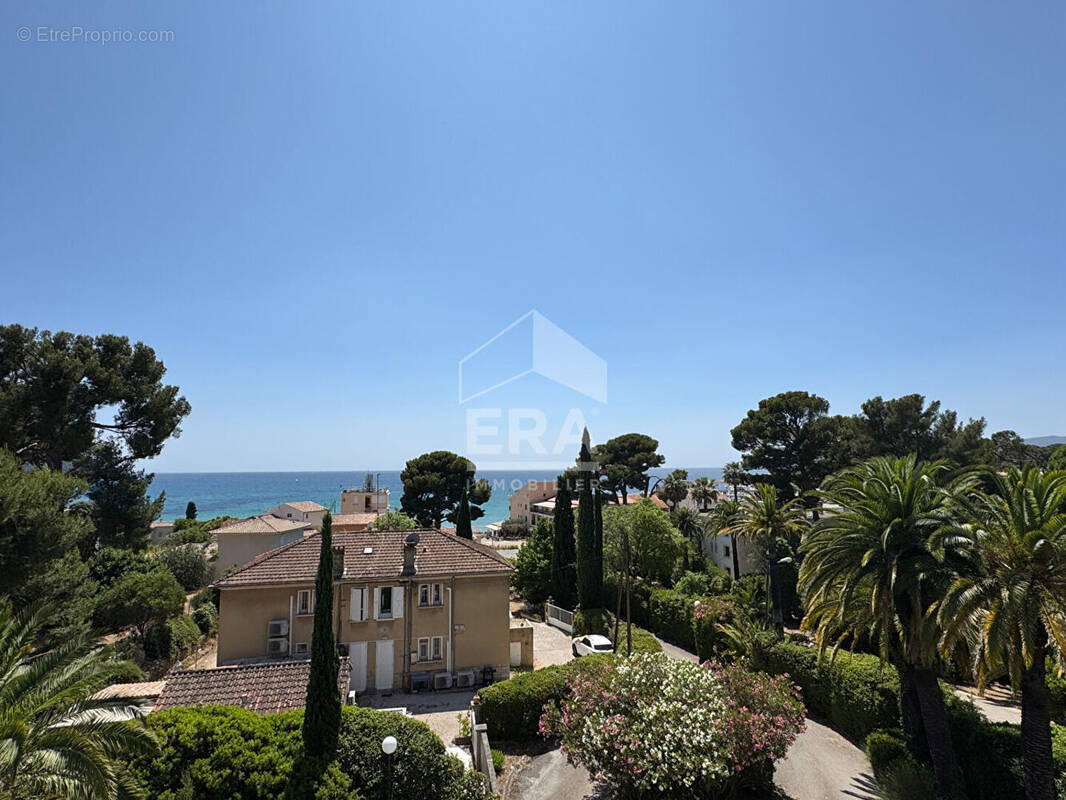 Appartement à SAINT-CYR-SUR-MER