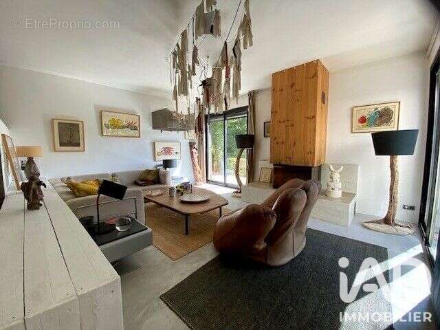 Maison 285 m² à Vaison-La-Romaine  - photo 8