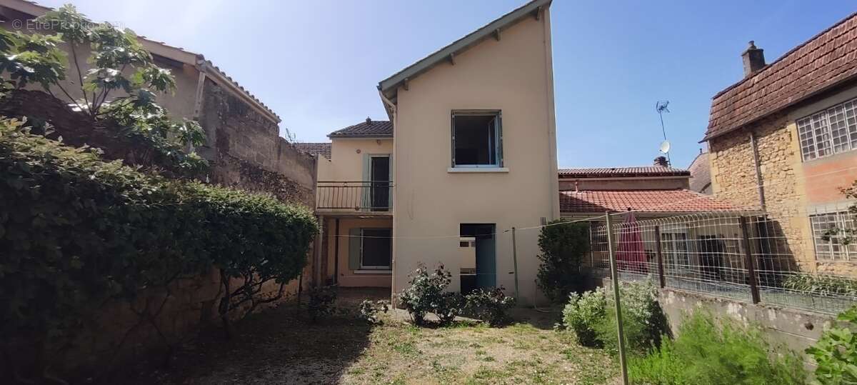 Maison à LALINDE