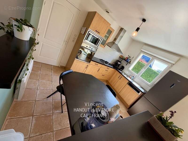 Maison à VILLEVEQUE