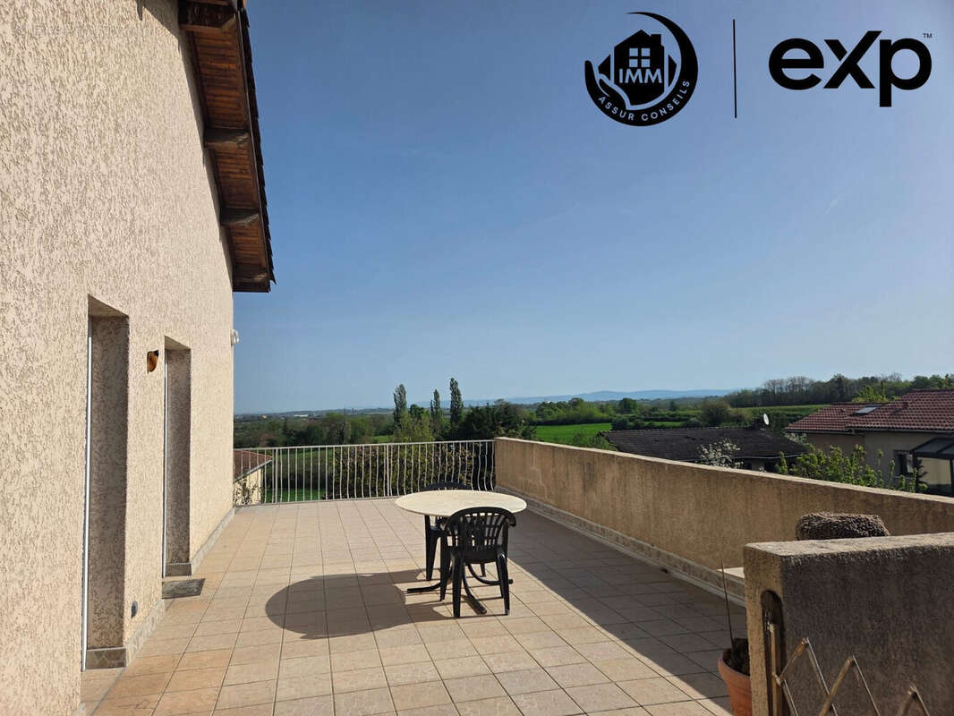 Maison à SAINT-LAURENT-DE-MURE