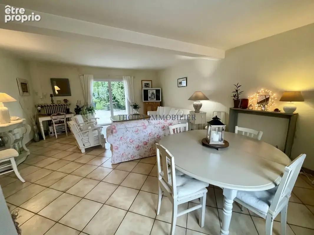 Maison ancienne sur 780 m2 paysagés de 5 pièces principales. - photo 7