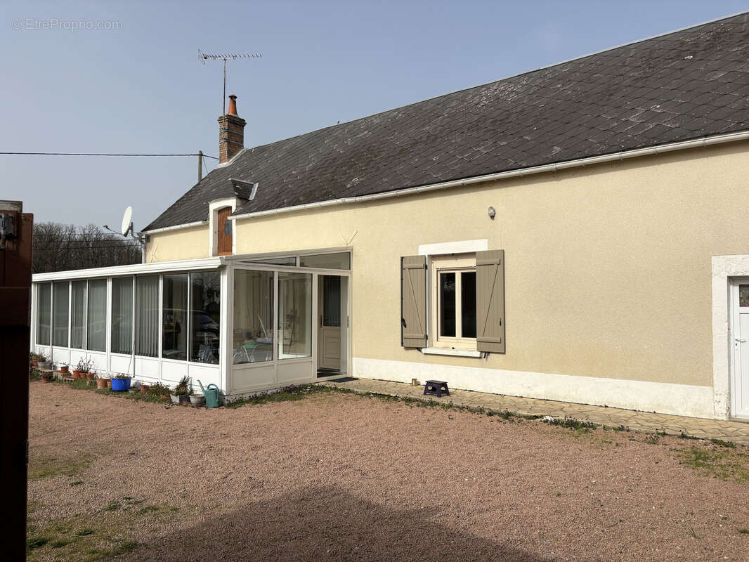 Vicq-Exemplet   Maison de plain-pied avec un jardin clos de 2 228 m2 et une vue dégagée - photo 2