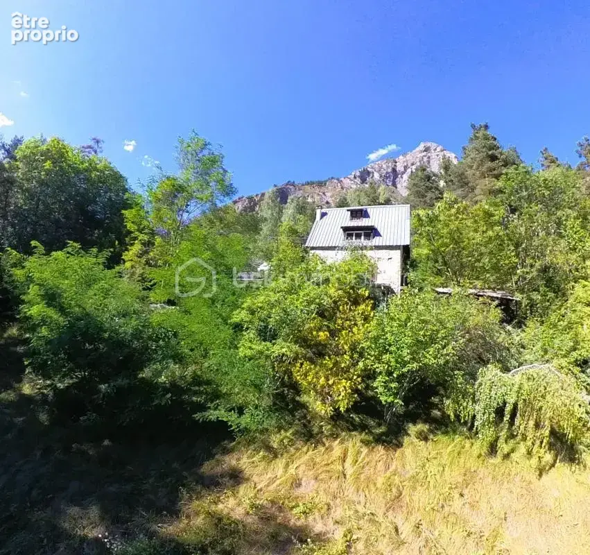Villars-colmars – authentique maison de caractère avec 5 590 m² de terrain  - photo 3