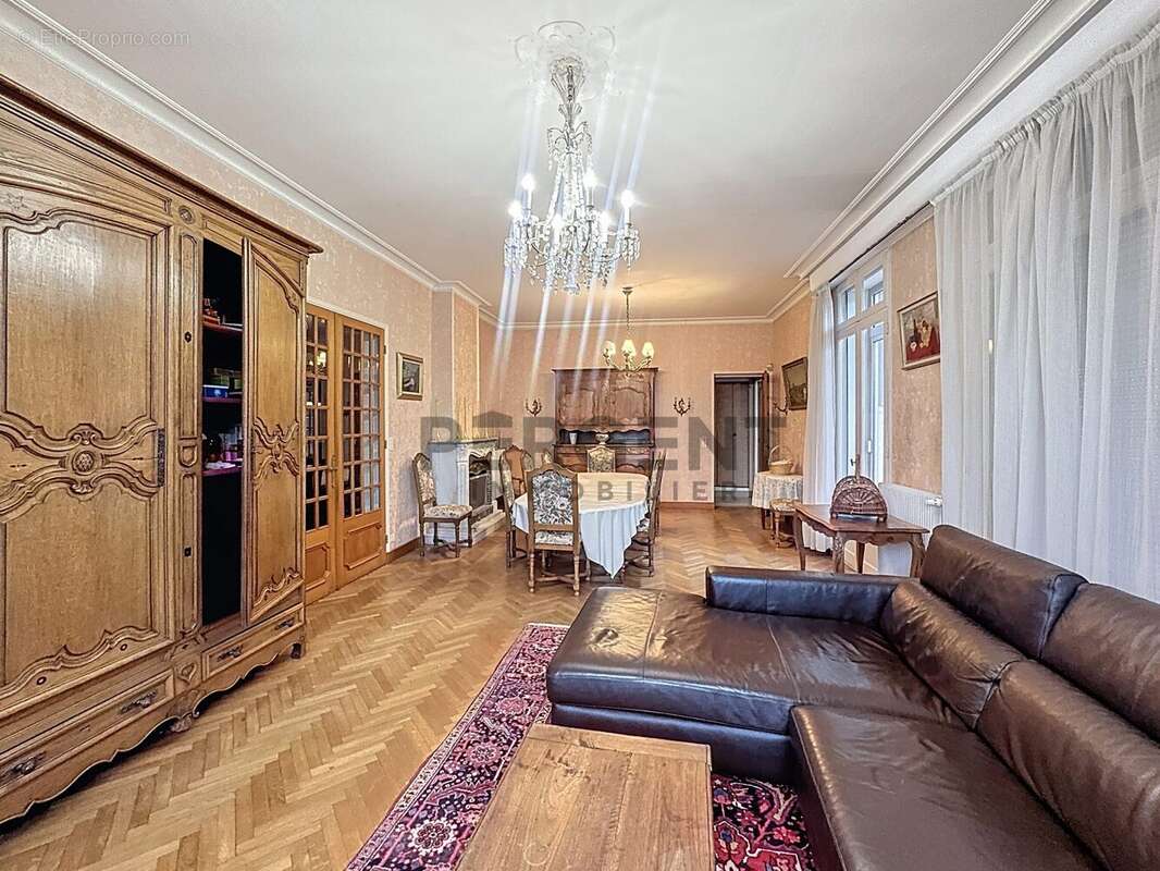 Maison à CHARLEVILLE-MEZIERES