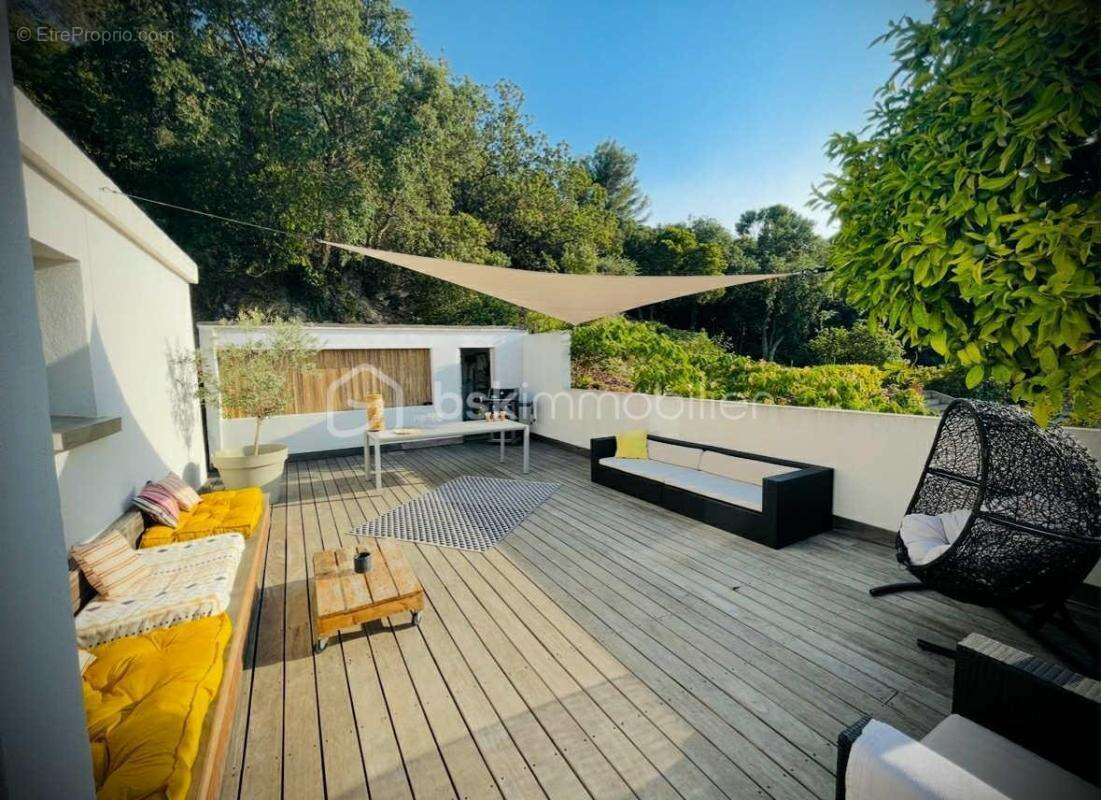 Maison individuelle avec piscine & appartement indépendant ! - photo 3