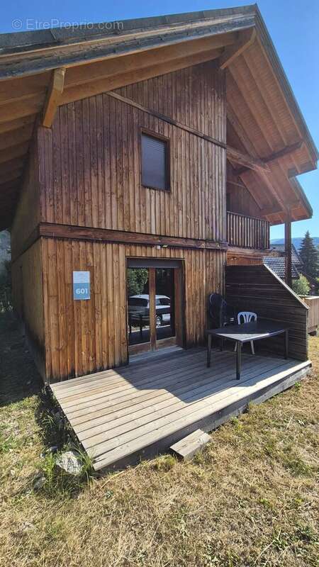Demi chalet 63.76m² + terrasse 11.28m² - photo 2