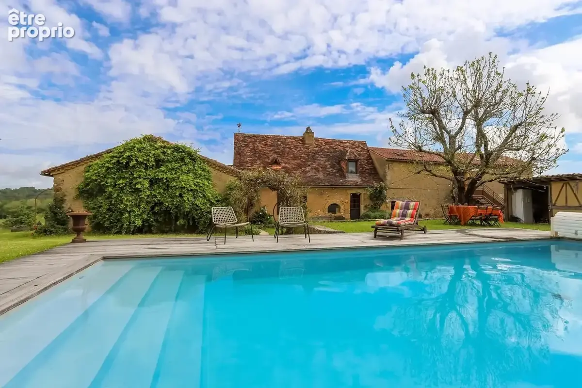 Propriété de charme en Périgord Noir: une douceur de vivre absolue, sans aucun travaux à prévoir - photo 1