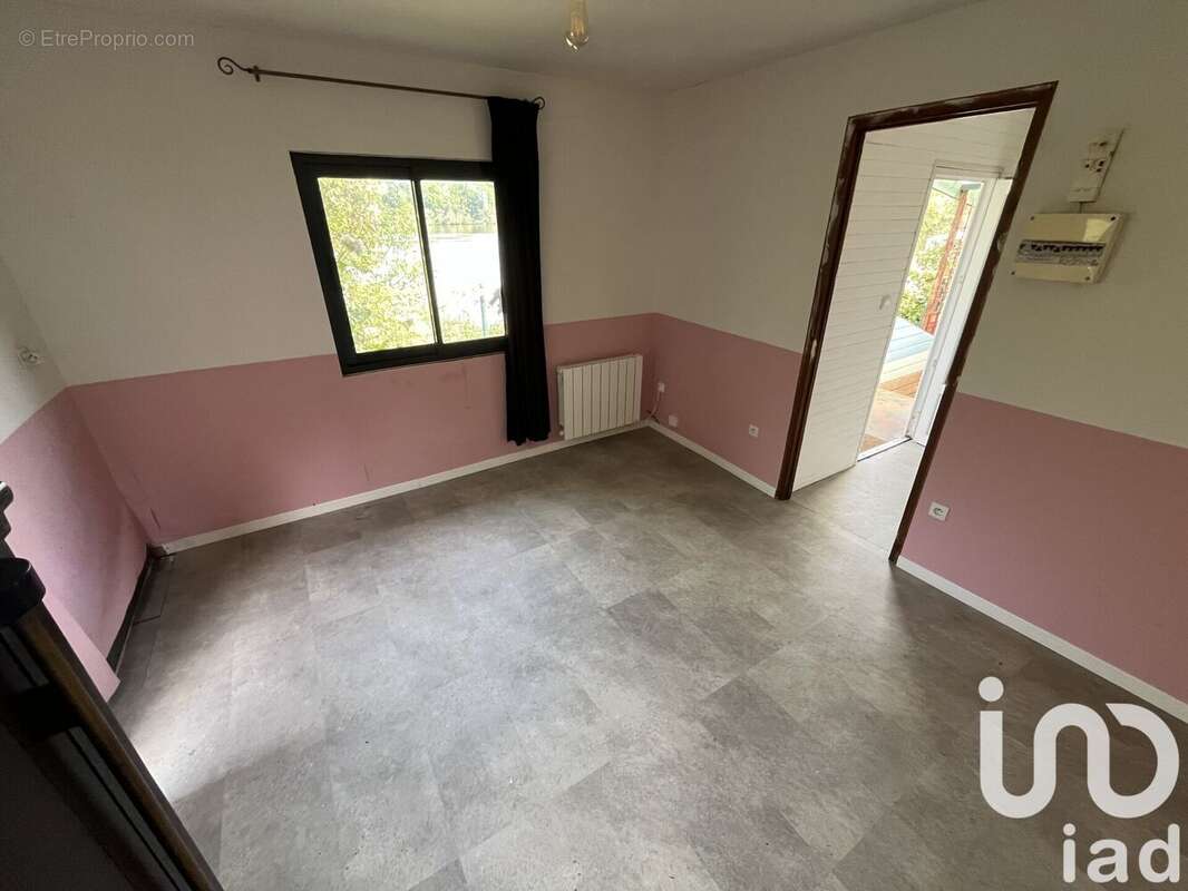 Photo 9 - Maison à PORT-VILLEZ