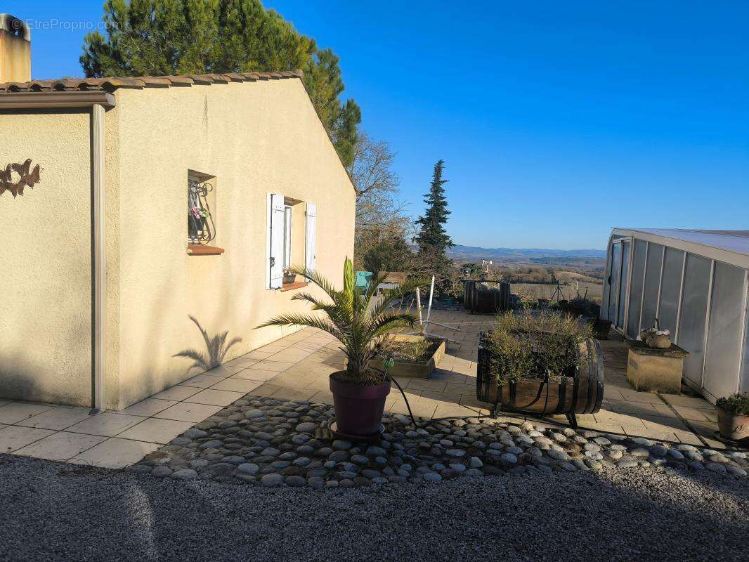 Villa plain pied de 130 m2 entourée de nature sur terrain de 4539 m2 avec  PISCINE - photo 12