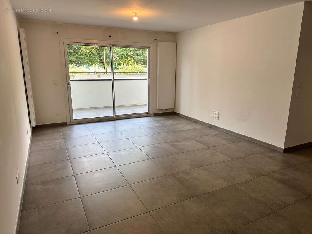 Appartement à vendre 3 pièces POISY (74) - photo 4
