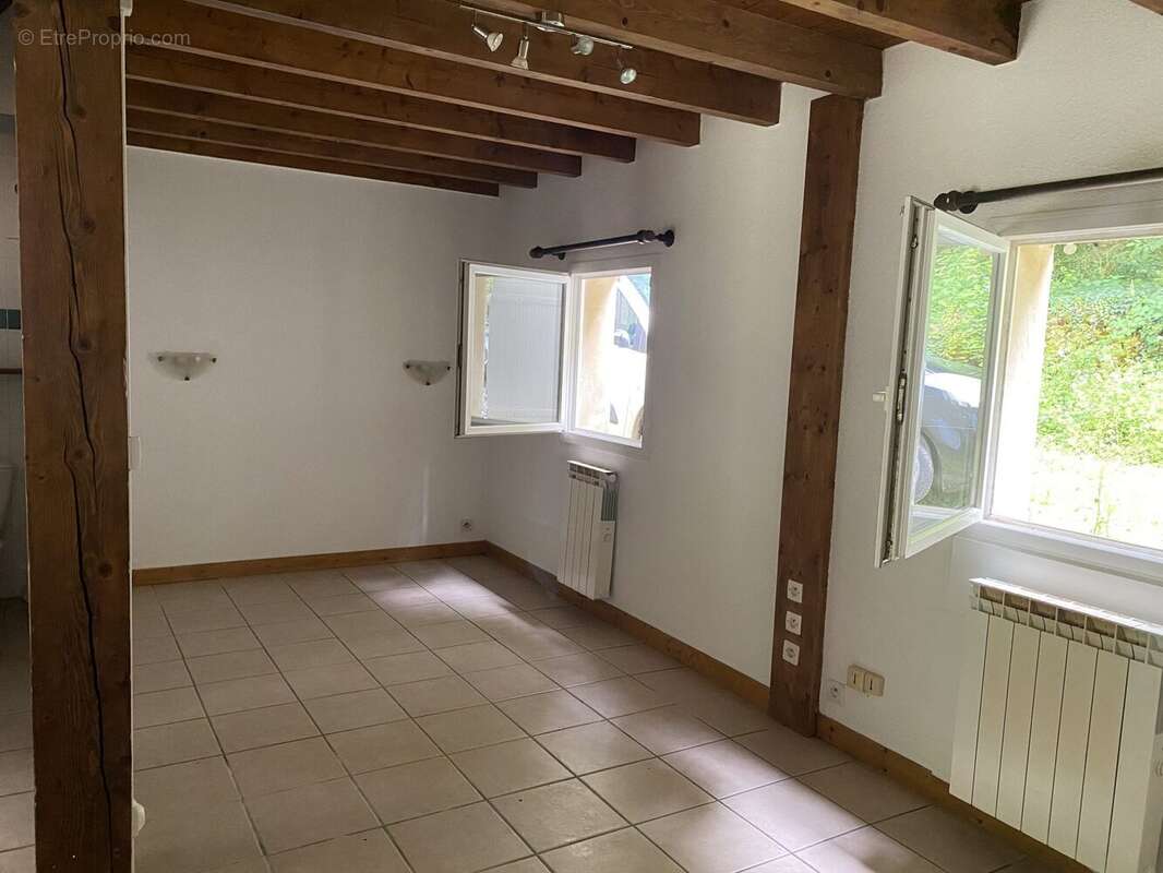 Maison 48 m² à Thueyts  - photo 3