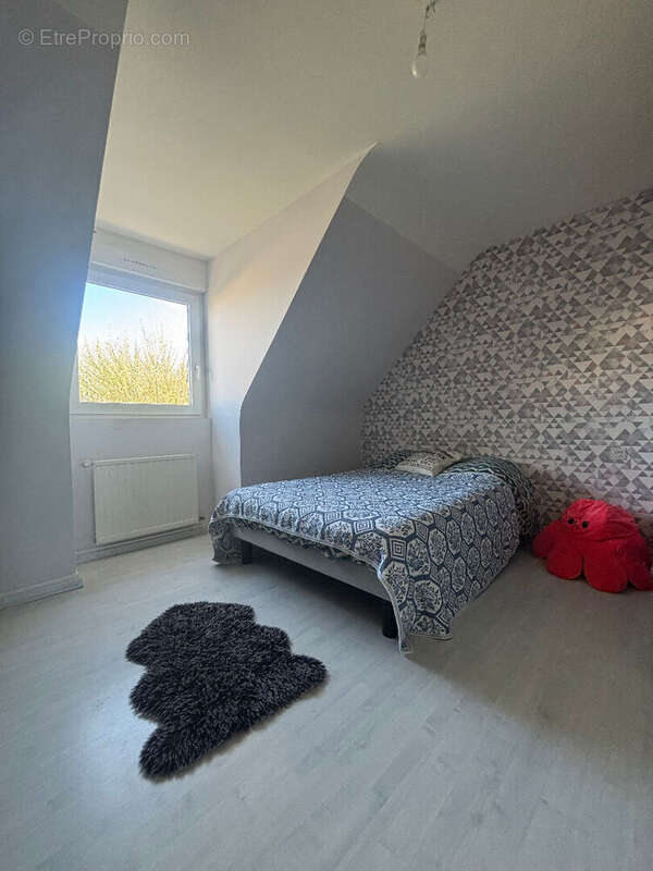 YFFINIAC : Maison 5 pièces 142 m2 env - photo 13