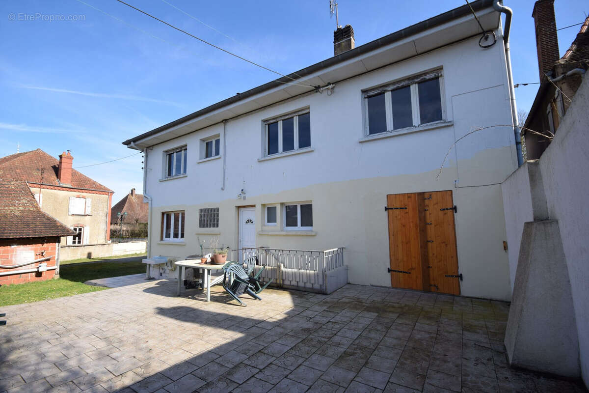 Maison à MERVANS