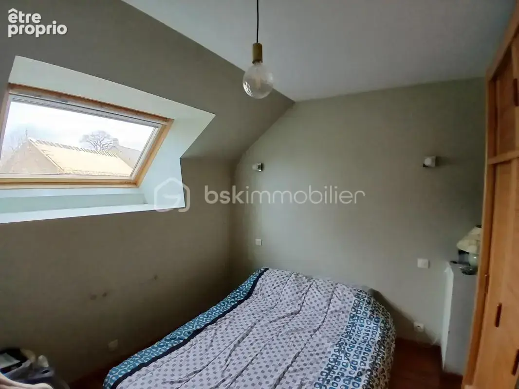 Maison familiale - au calme, espace et potentiel : 4 chambres possibles, terrasse plein sud, proximité commerces et ecoles - photo 9