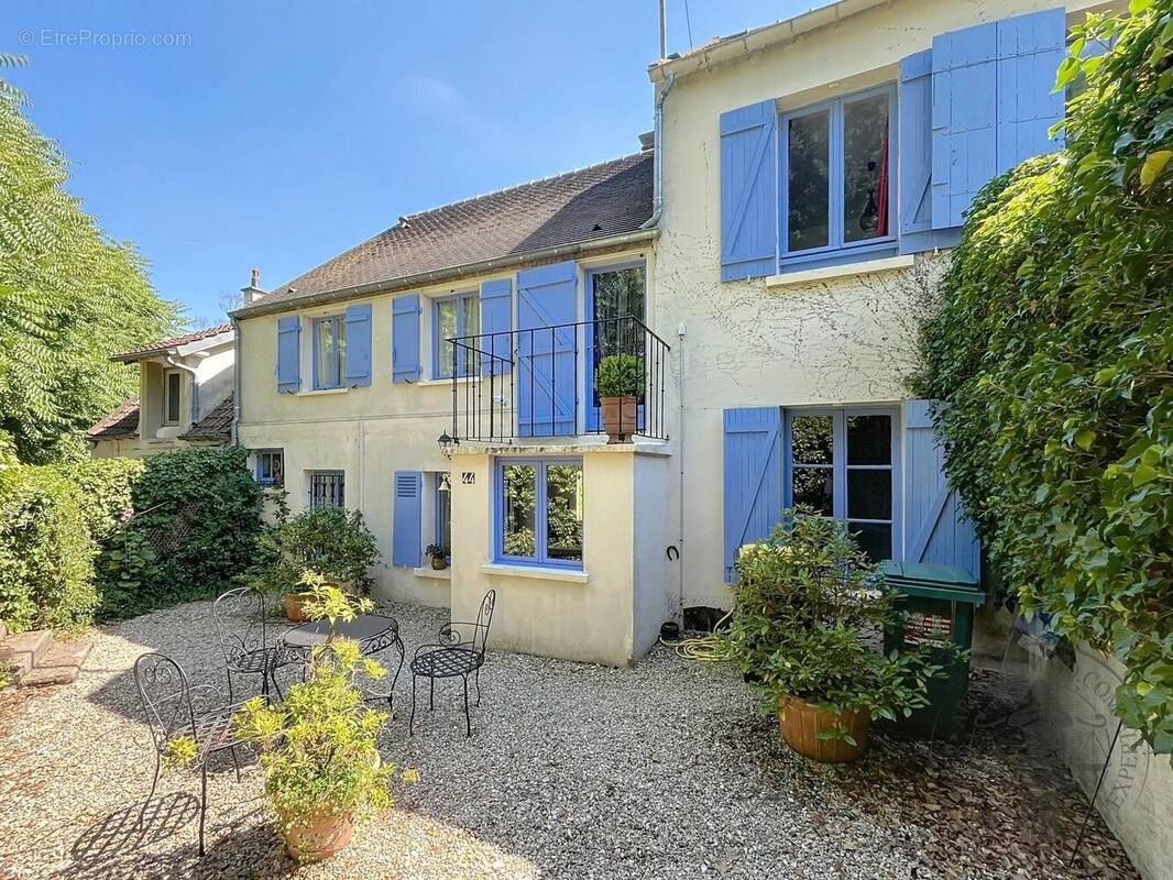 Maison à DOURDAN