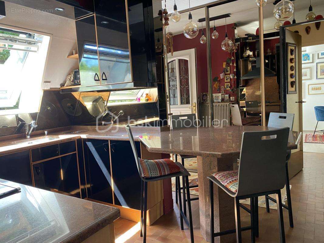 Maison à SAINTRY-SUR-SEINE