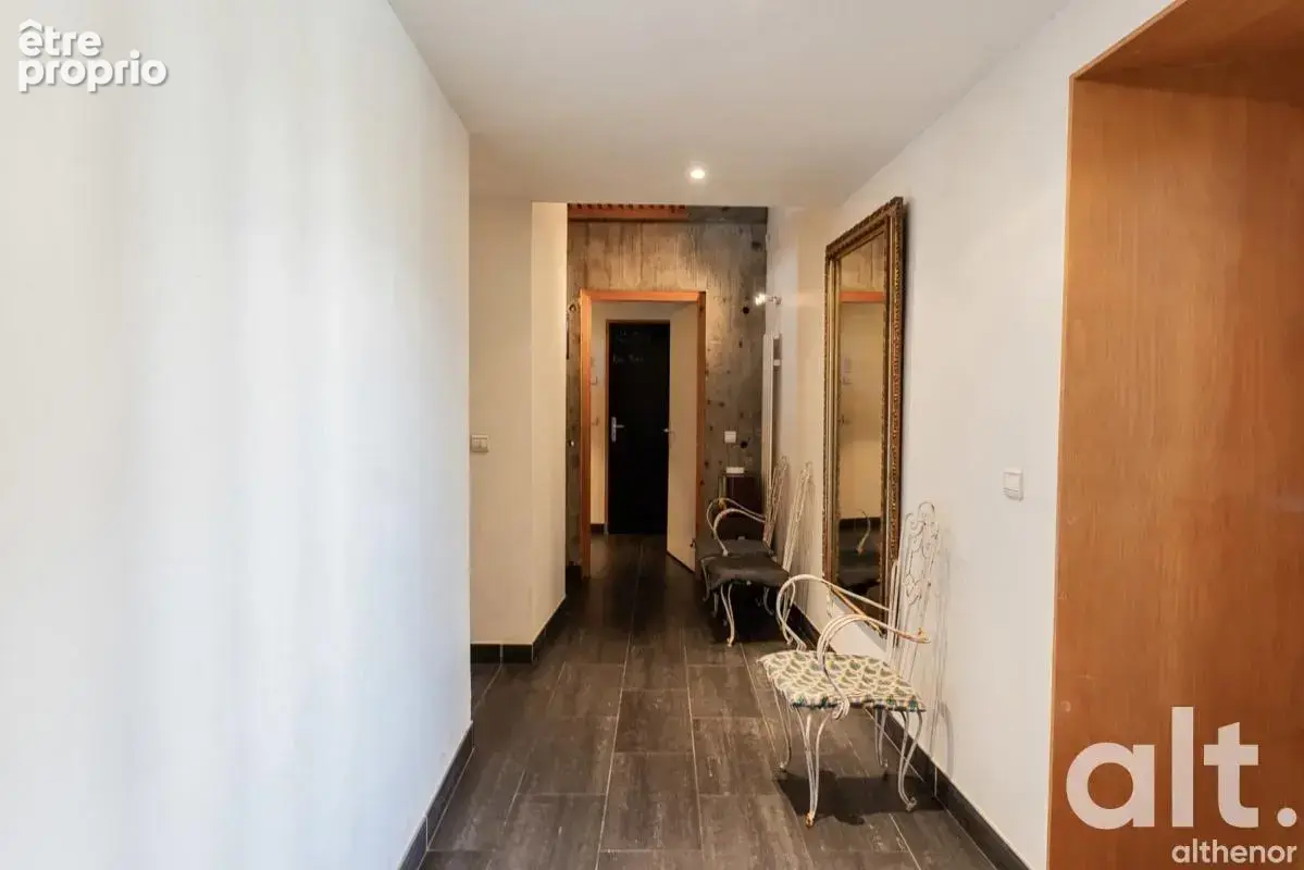 Bâtisse de caractère à Chavanod — 8 pièces et terrain constructible - photo 6