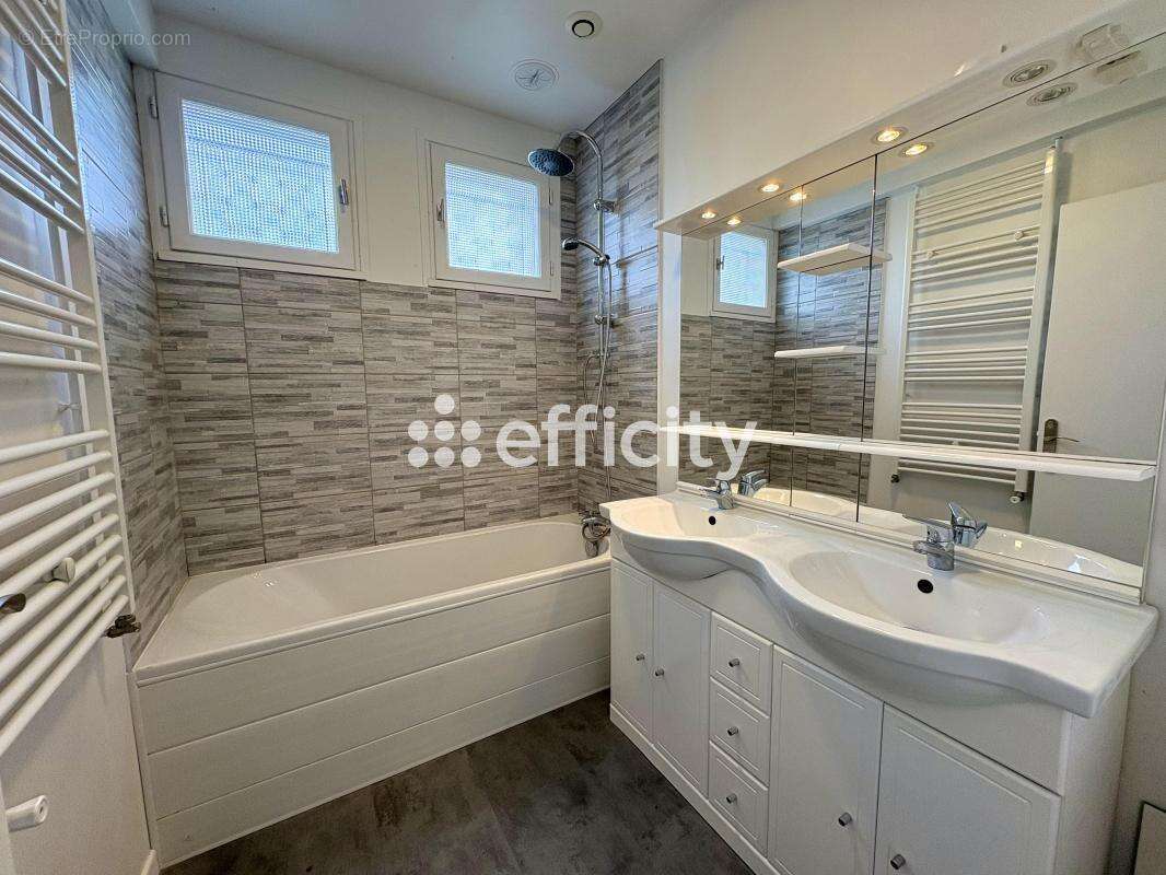 Maison à RIVE-DE-GIER