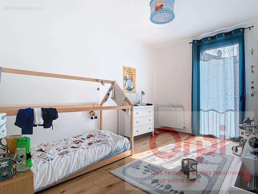 Maison à ISSY-LES-MOULINEAUX