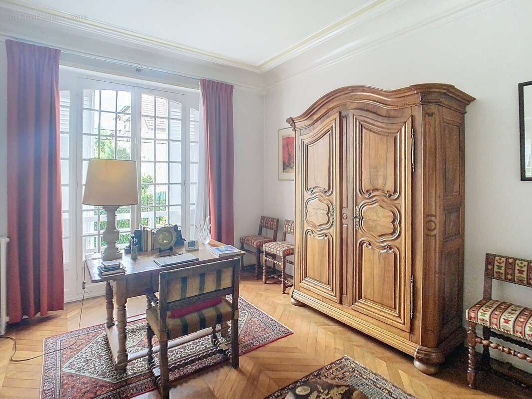 Maison à LE CHESNAY