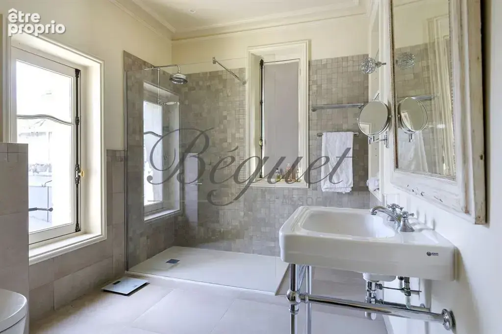 Louveciennes (78430) – Propriété historique de 790 m² avec parc paysagé, 4 chambres – Piscine - près de Marly-le-Roi, Yvelines,  - photo 19