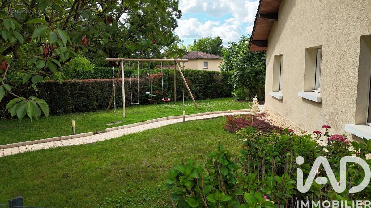 Photo 3 - Maison à PERONNAS