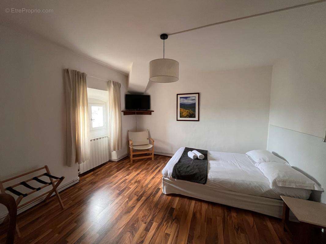 Maison à SAINT-GENIES-DE-COMOLAS