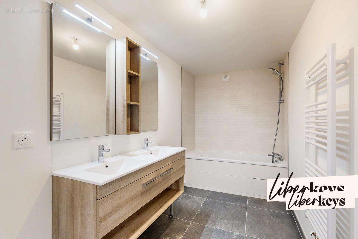Appartement à BONDY