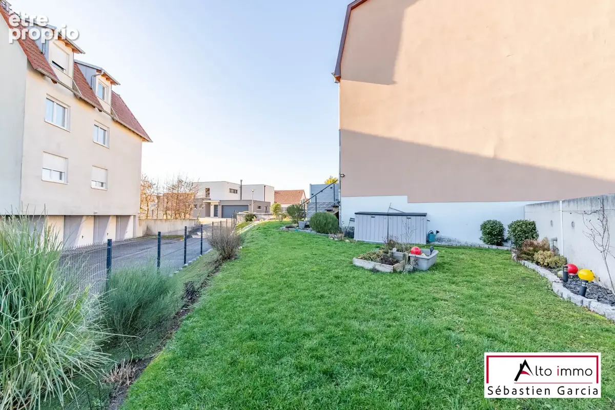 Appartement  T3/T4 de 88 m2 + 42 m2 de terrasse - Jardin de 200 m2 & double garage Soufflenheim Golf - photo 7